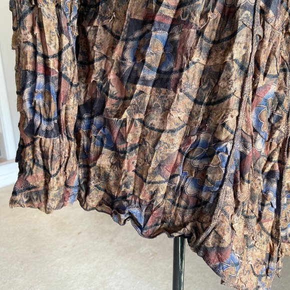 PleatsCollection by Pings Imports - long swing jacket - Picture 3 of 6